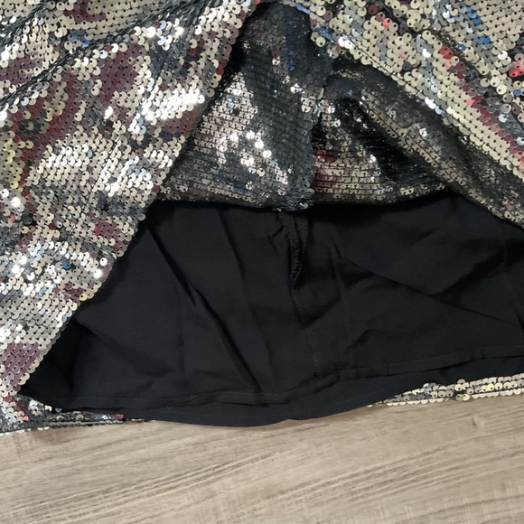 Urban Outfitters Sequins Mini Skirt Size Large NWT - Picture 5 of 5